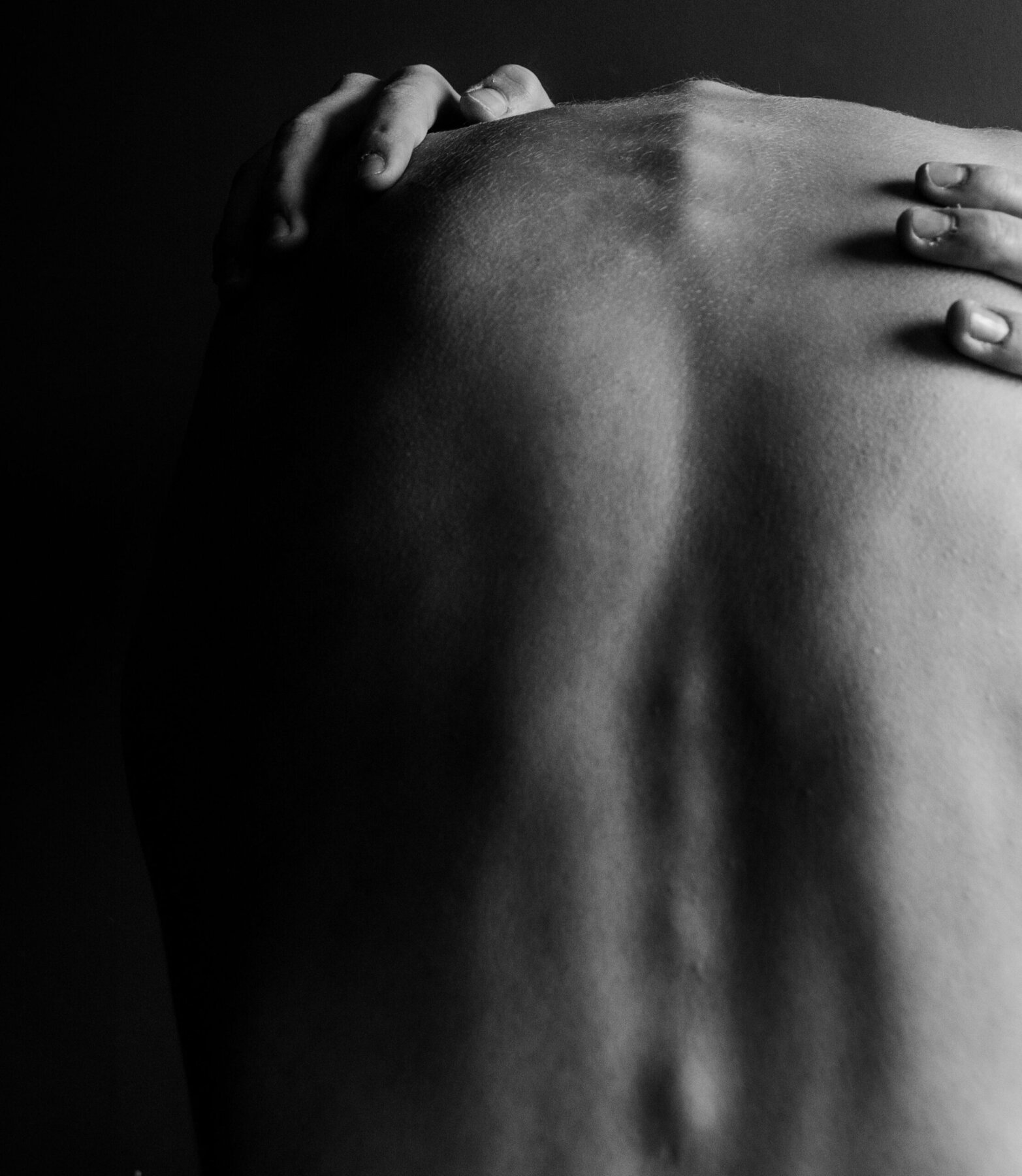 Photo credit: Leo Gilmant on Pexels Spine Back
